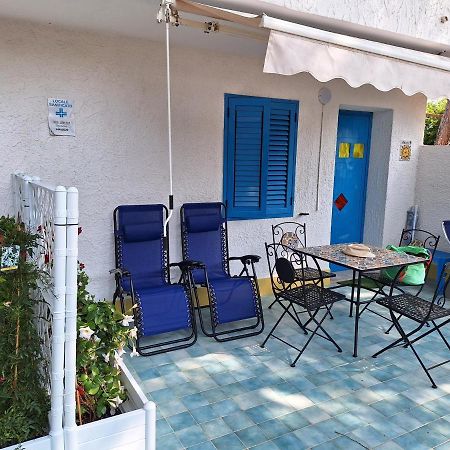 Suite House L'Isola Che Non C'E Fontane Bianche Eksteriør billede