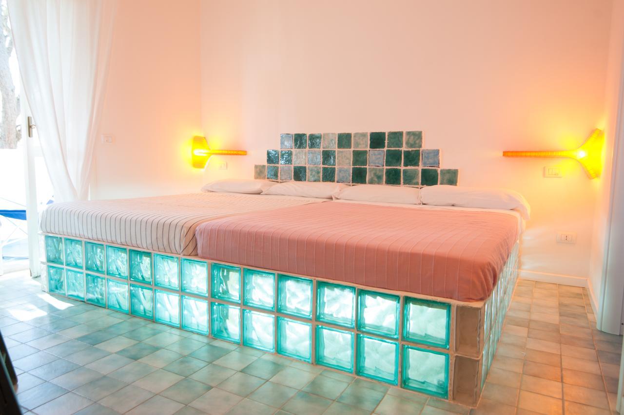 Suite House L'Isola Che Non C'E Fontane Bianche Eksteriør billede