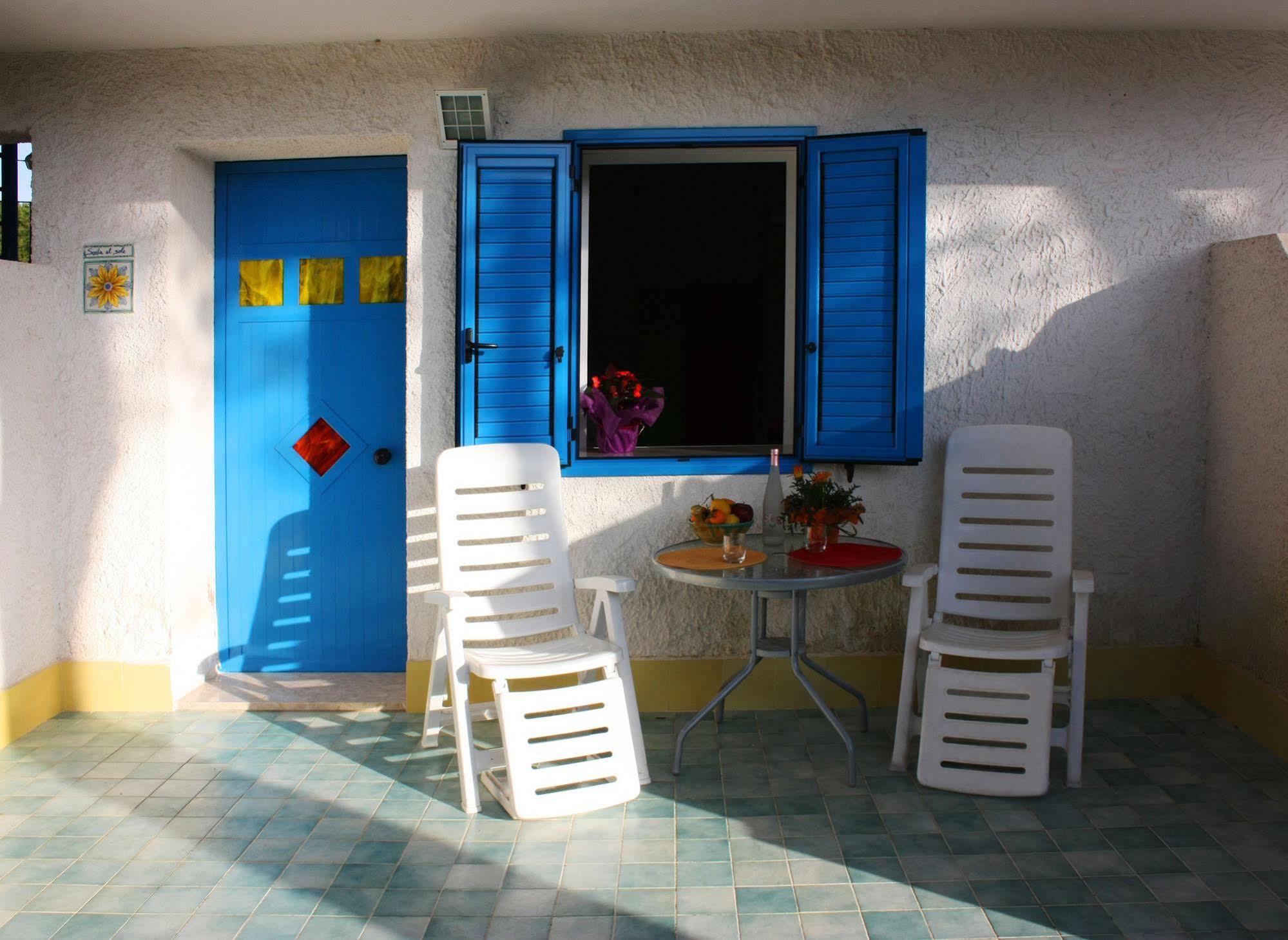 Suite House L'Isola Che Non C'E Fontane Bianche Eksteriør billede